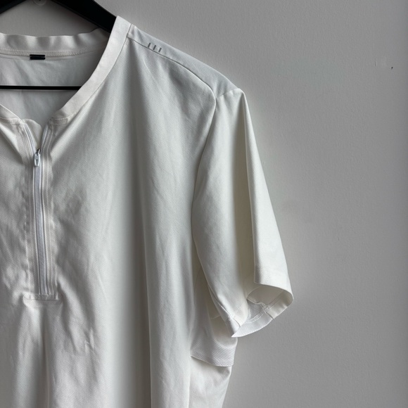 Lululemon Men’s Ventilated Tennis Short-Sleeve Shirt, Size M - Picture 5 of 13